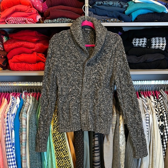 Banana Republic gray heathered long sleeve button front v neck cardigan size XS - Picture 1 of 3